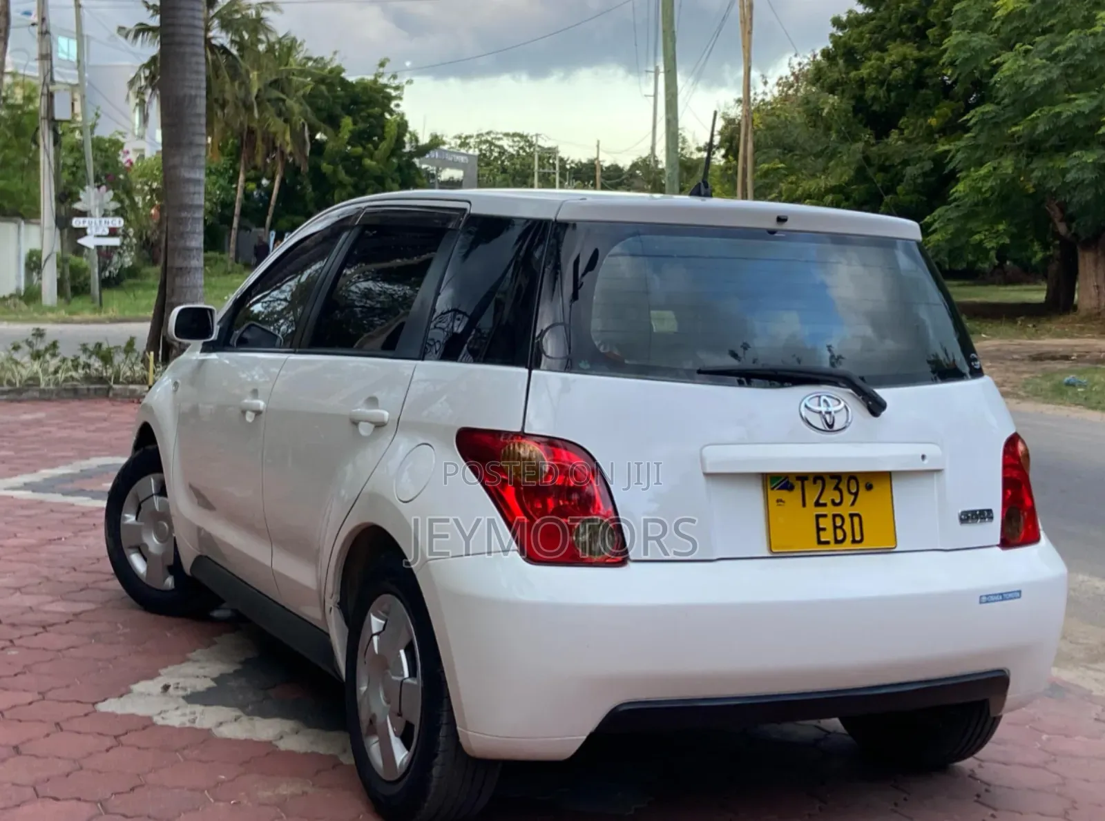 Toyota IST 2005 White