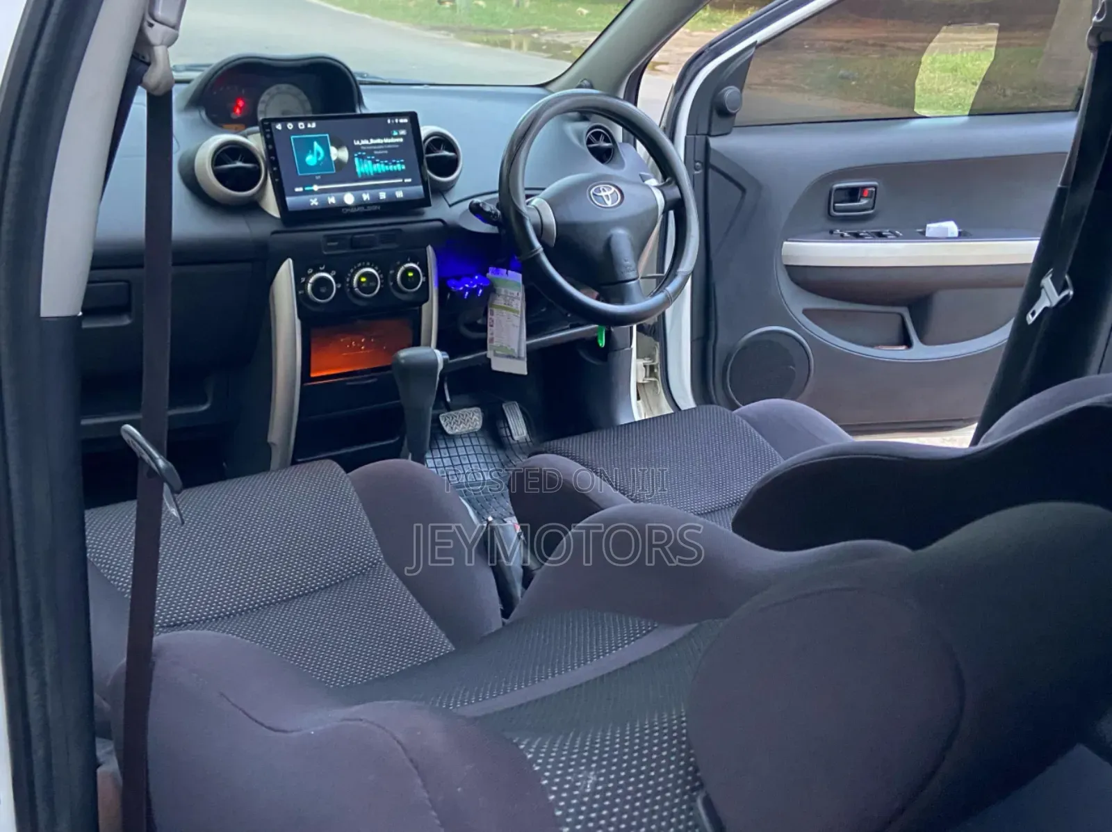 Toyota IST 2005 White