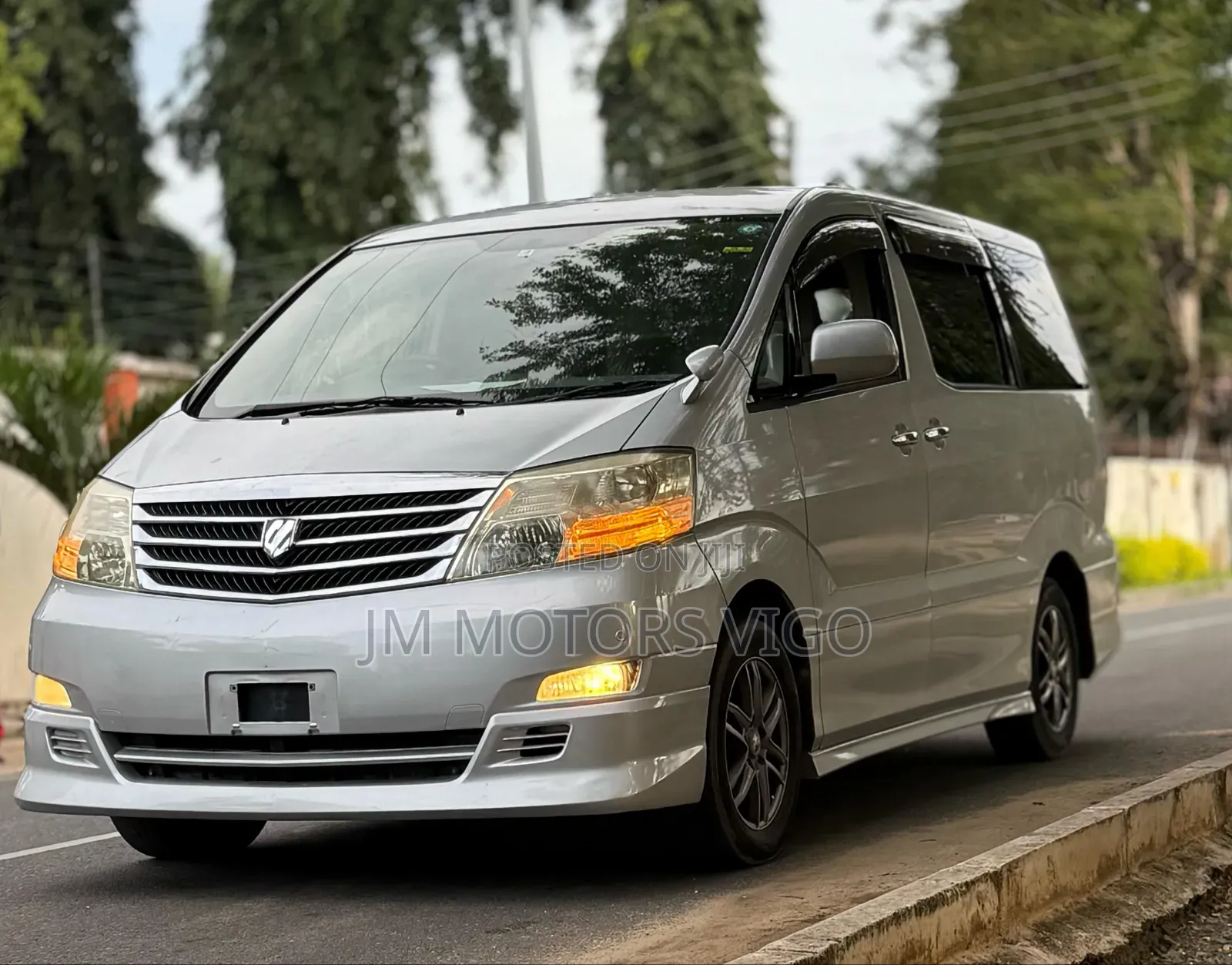 Toyota Alphard 2007 Silver