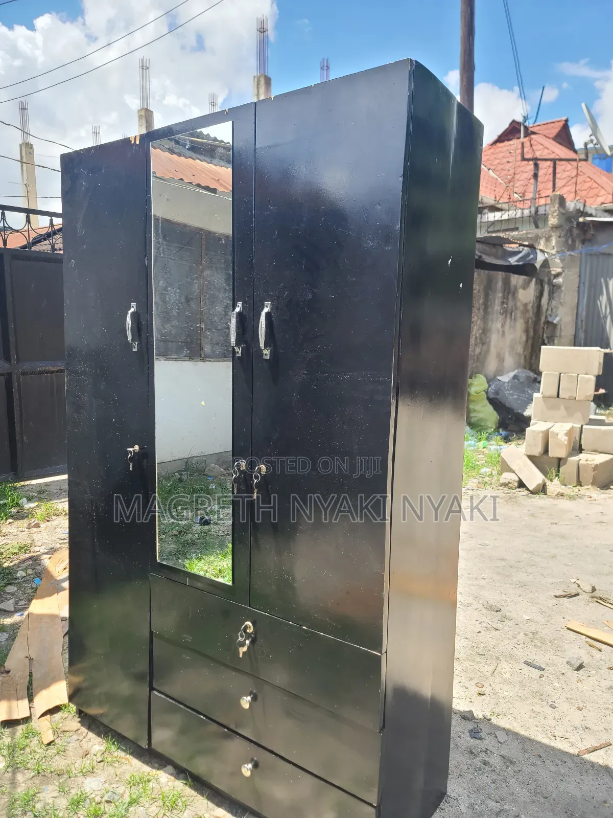 Kabati Milango Mitatu Mbao Imara