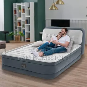 Inflatable Airbed 5*6 With Raised Pillow (18 Inches)