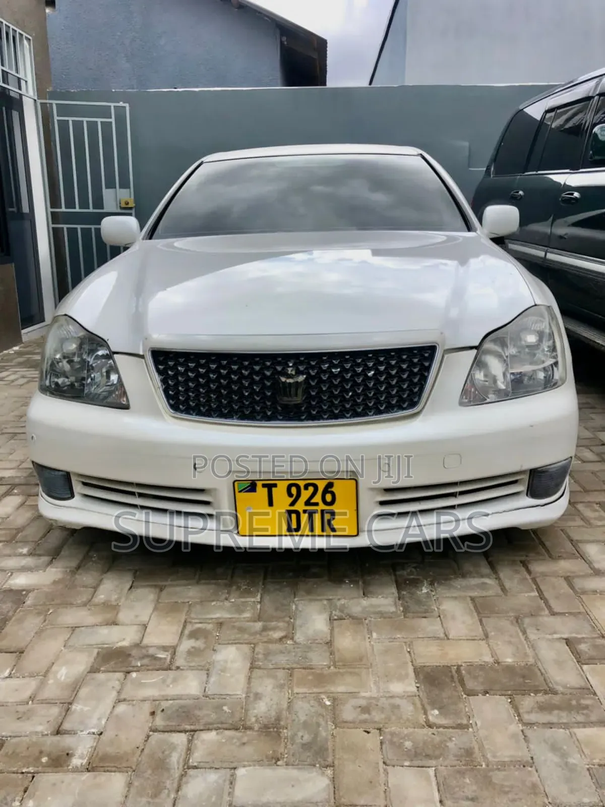 Toyota Crown Royale 2005 White