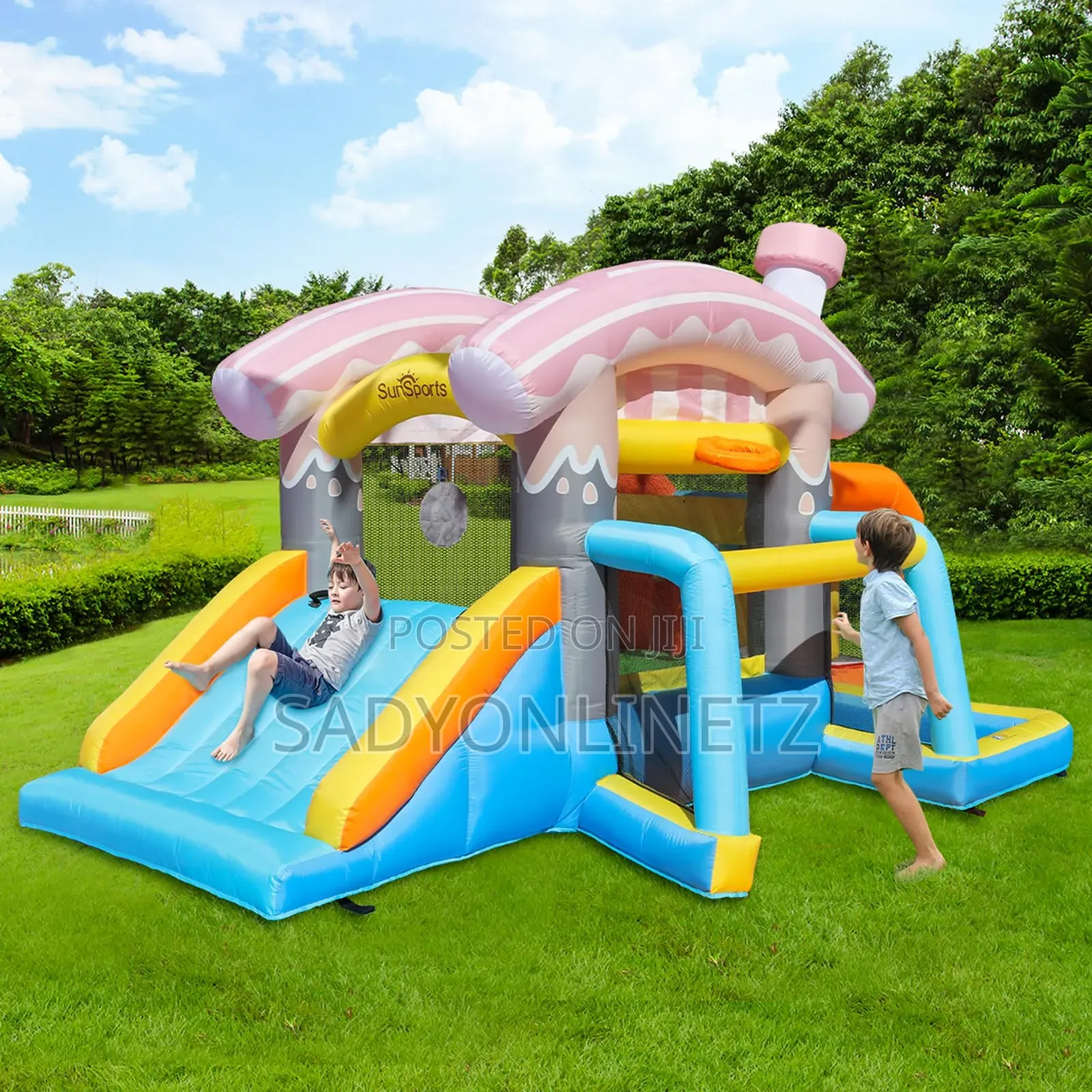 Sunsport Inflatable Bounce House/Jumping Slide
