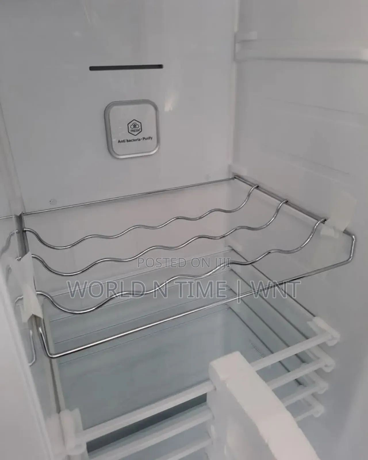 Hisense Fridge H670sdbl-Wd 508l Mirror White and Blue