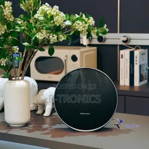Harman Kardon Onyx Studio 9