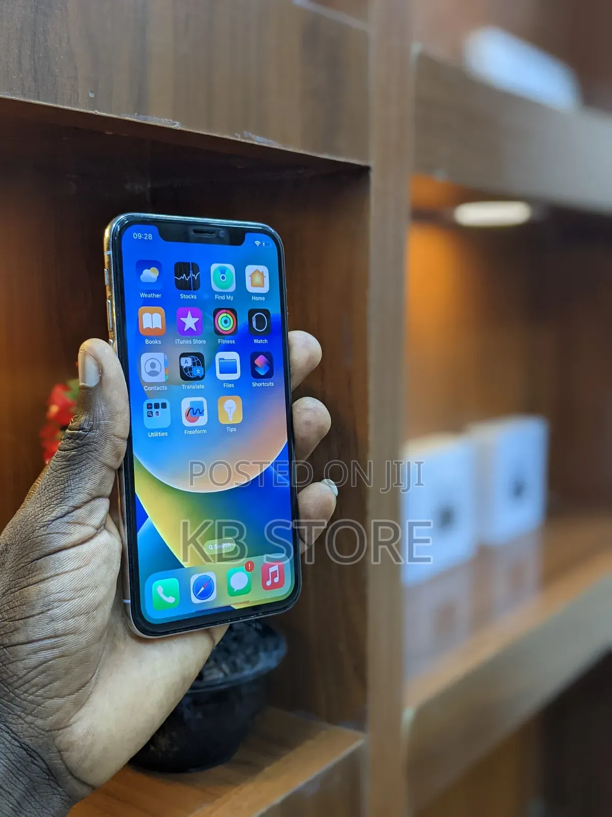 Apple iPhone X 64 GB White