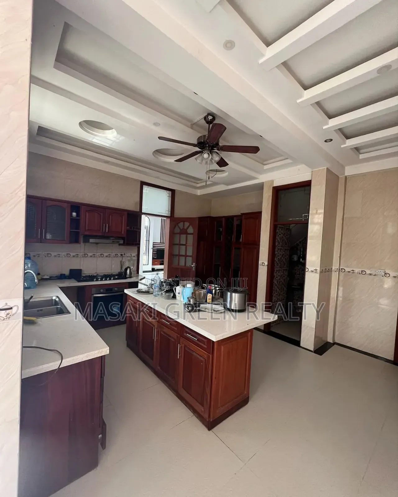 6bdrm House in Mbezi Estate, Kinondoni for sale