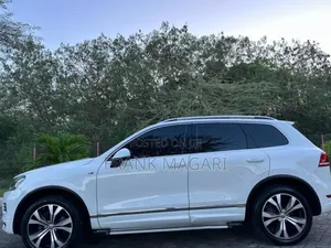 Volkswagen Touareg 2014 White