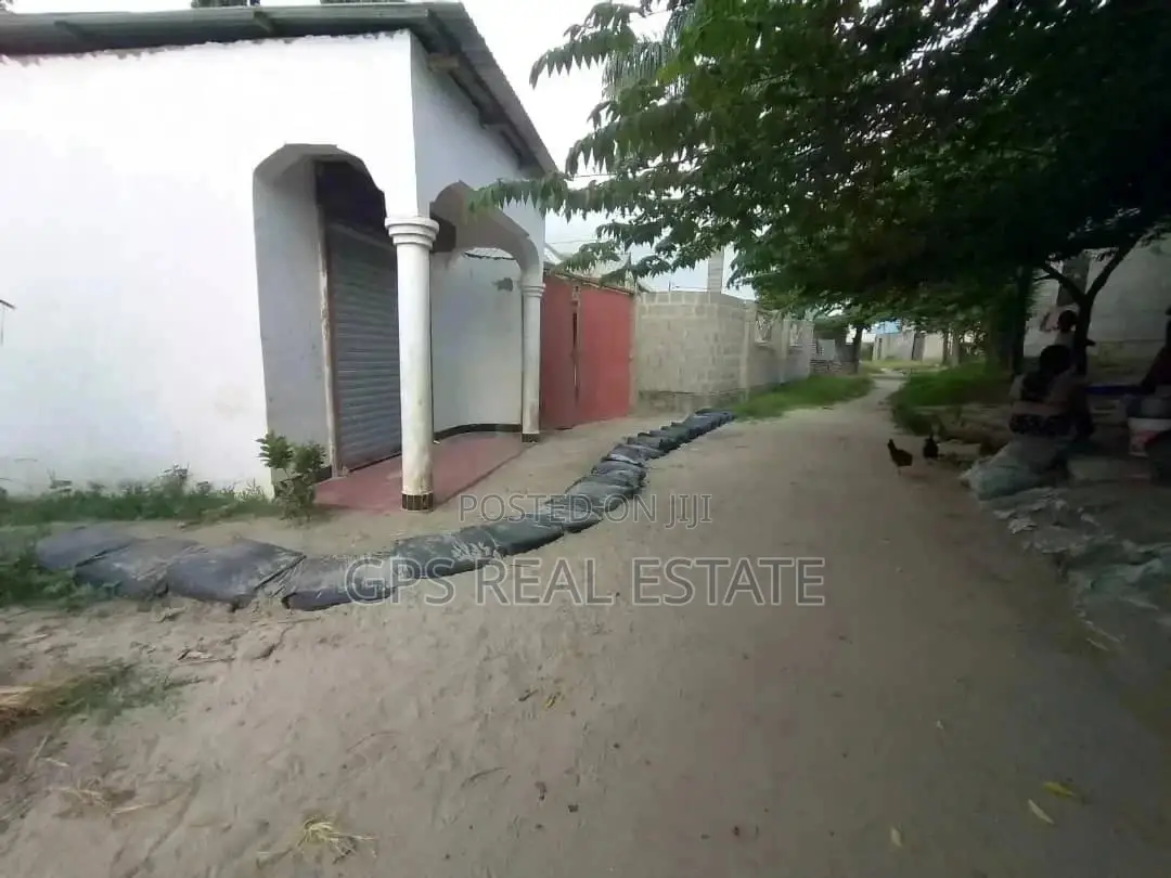 House and Plot for Sale
