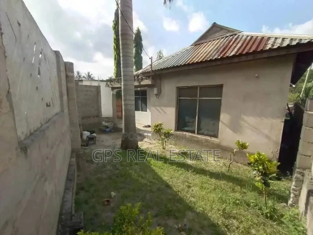 House and Plot for Sale
