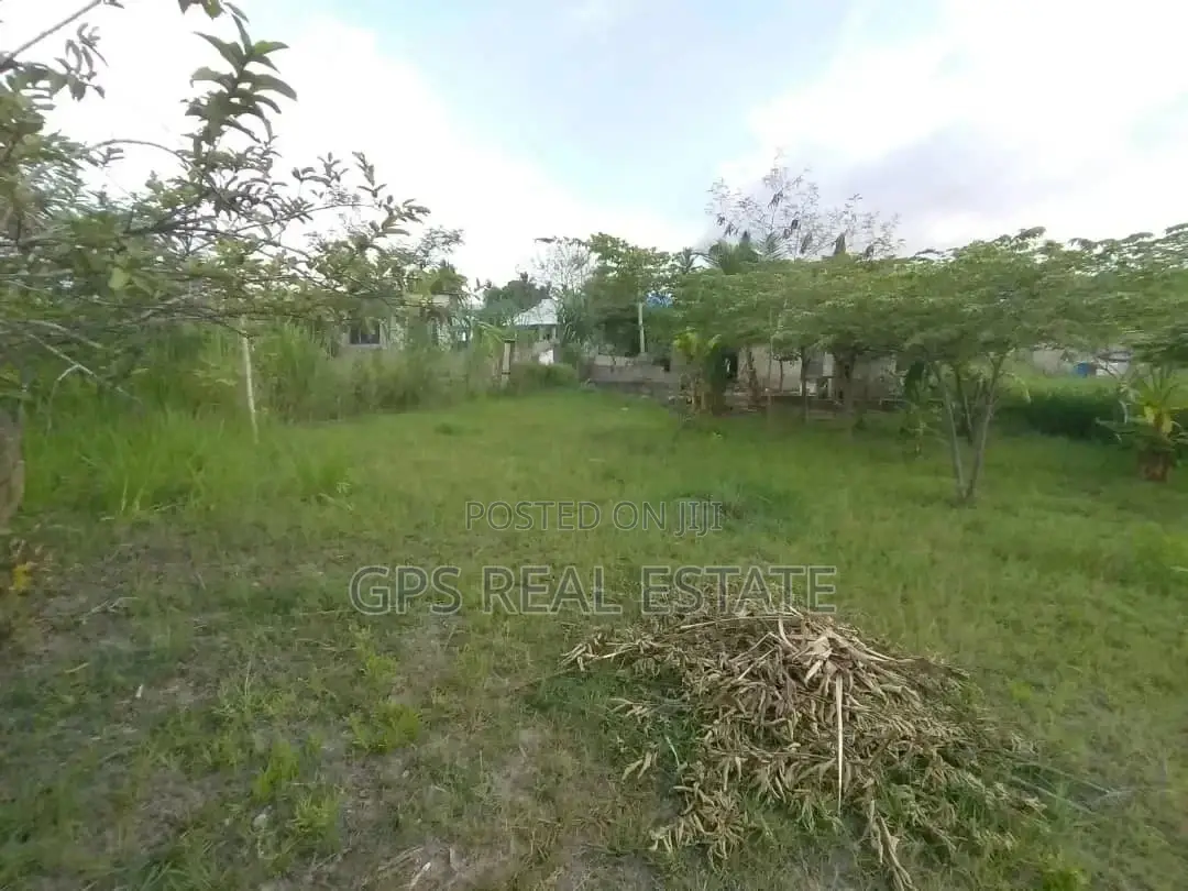 House and Plot for Sale