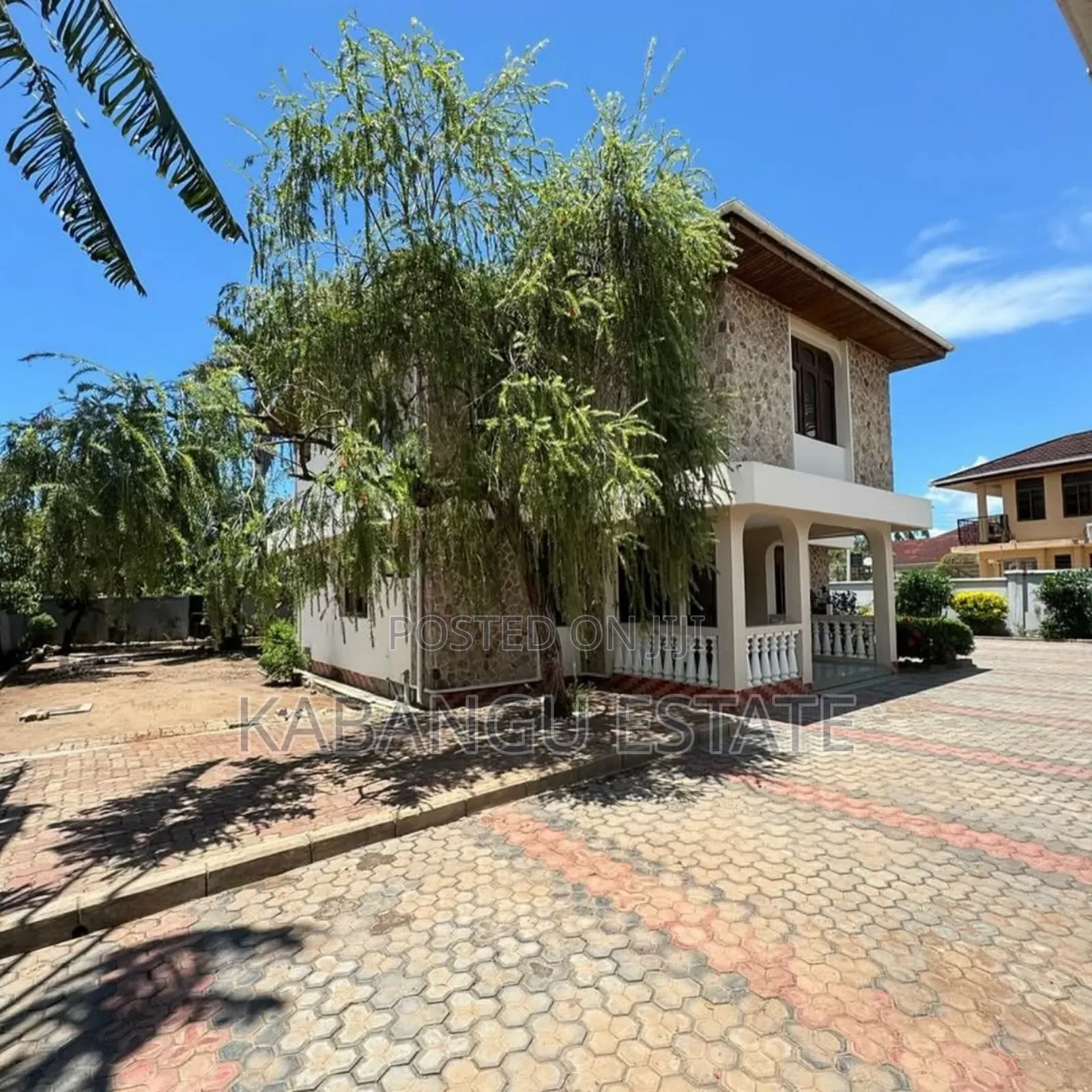 4bdrm House in Mbezibeach for rent