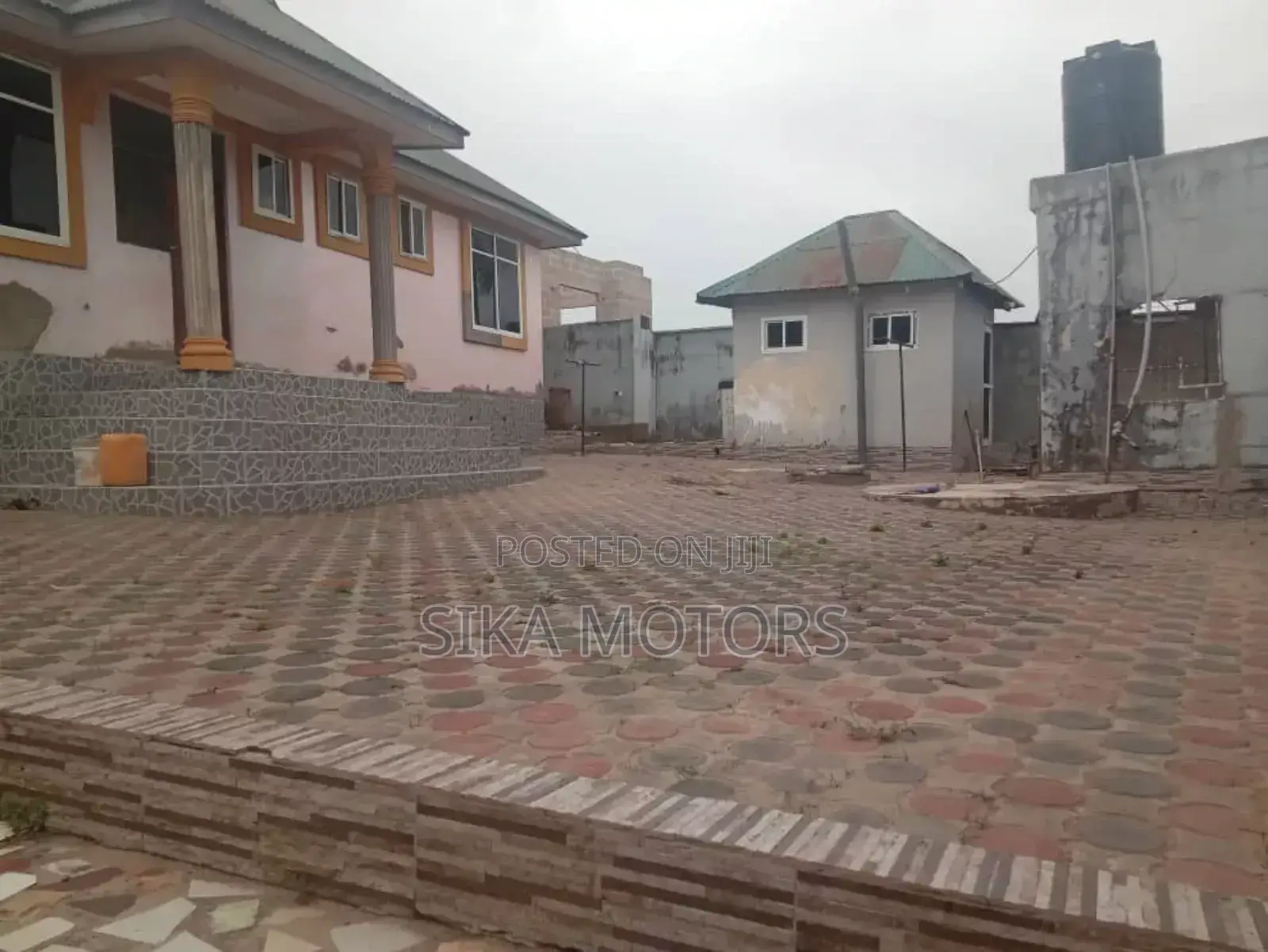 3bdrm House in Njiapanda Makabe, Kinondoni for sale