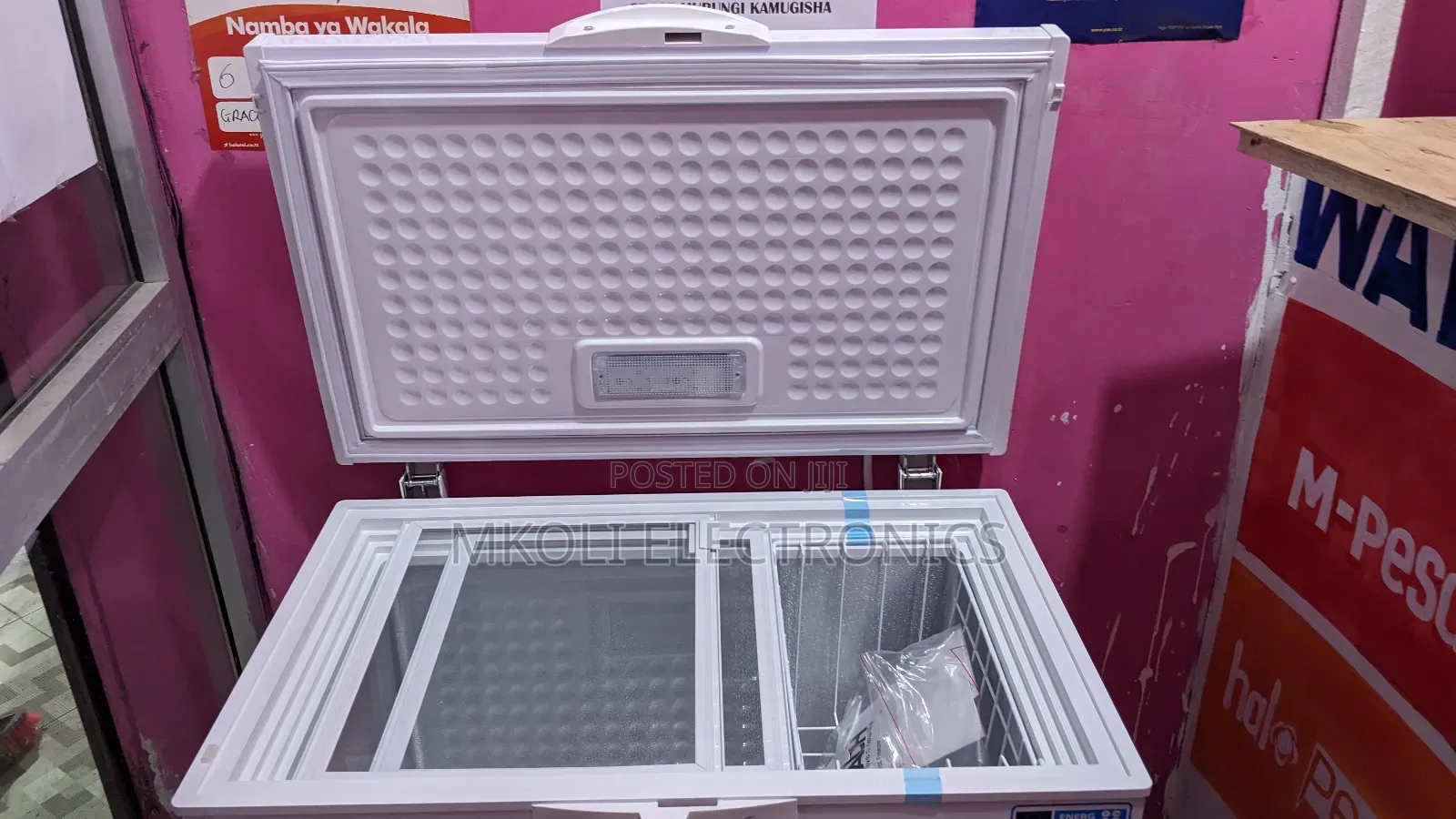 Adh Chest Freezer 230 Litres