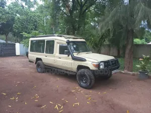 Toyota Land Cruiser 2003 Beige