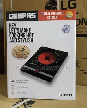 Geepas Digital Infrared Cooker Gic33013