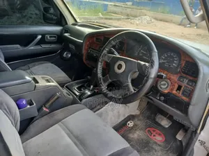 Toyota Land Cruiser 2000 Silver