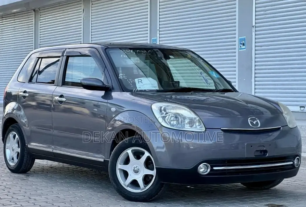 Mazda Verisa 2007 Gray