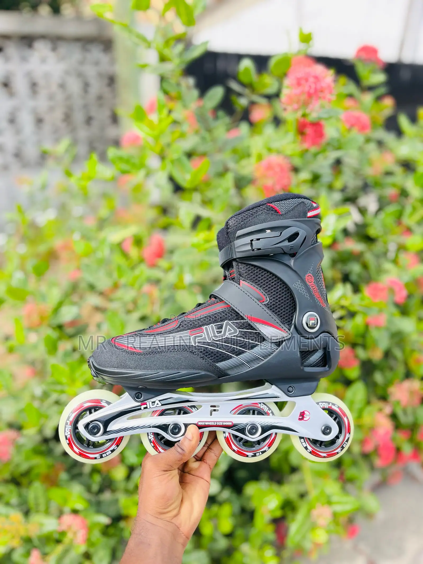Fila Roller Skates Black / Red Viatu Vya Matairi