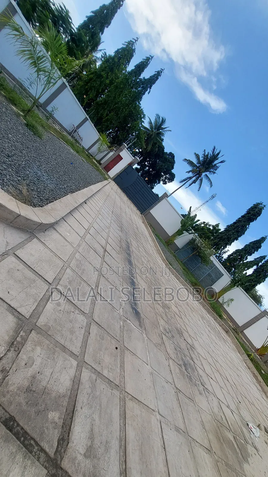 Bangalore It Look at Tarmac Mbez Beach Upande Wa Juu