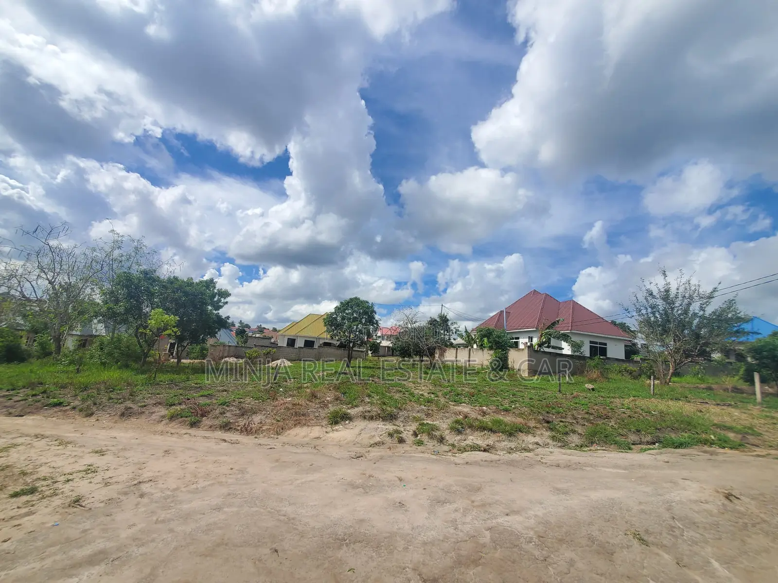Kiwanja Knauzwa Bei Nzuri Sana Madale Police