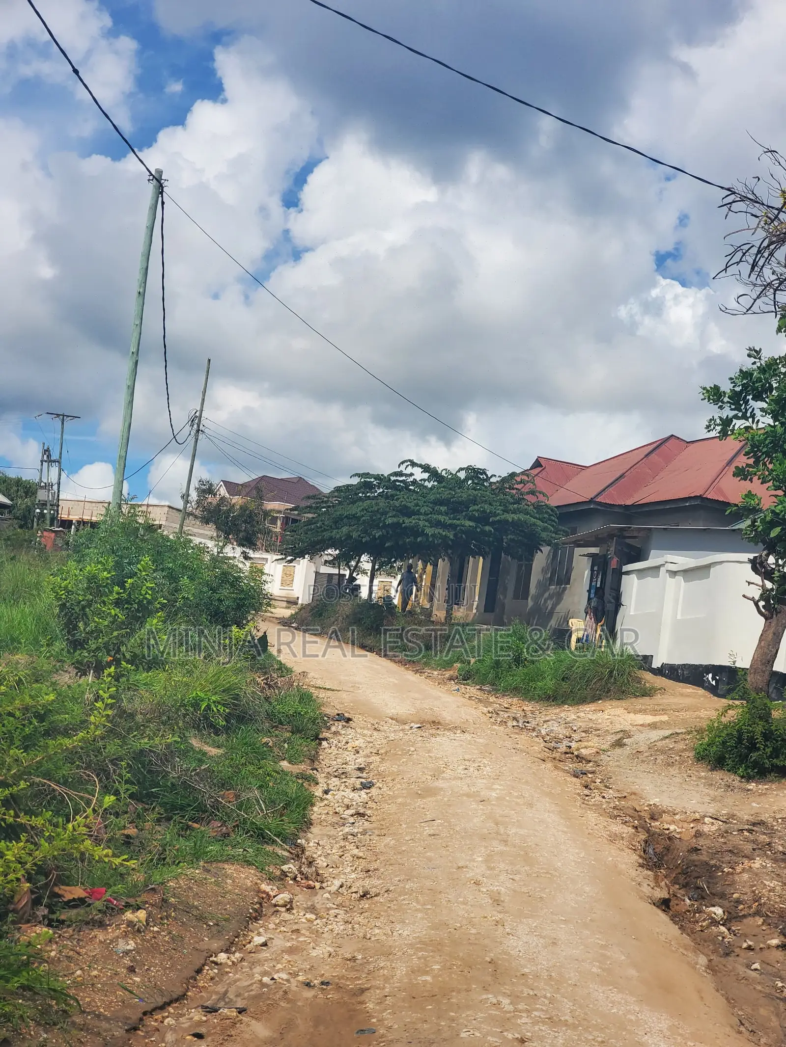 Kiwanja Knauzwa Bei Nzuri Sana Madale Police