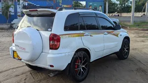Toyota RAV4 2005 White