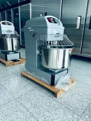 Commercial Heavy Duty Dough Mixer 12.5kg Hs30