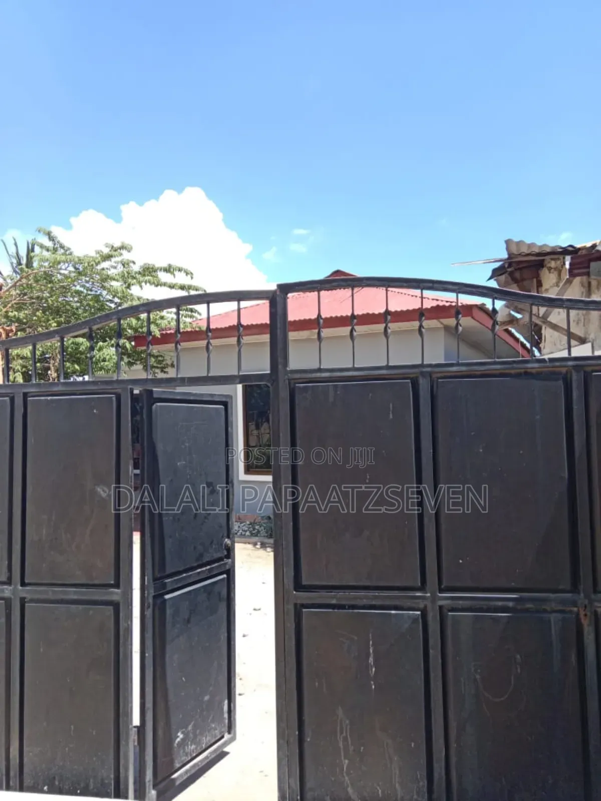 2bdrm House in Dalalipapaatzseven, Kinondoni for rent