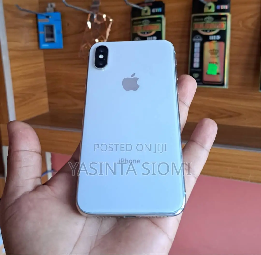 Apple iPhone X 64 GB White
