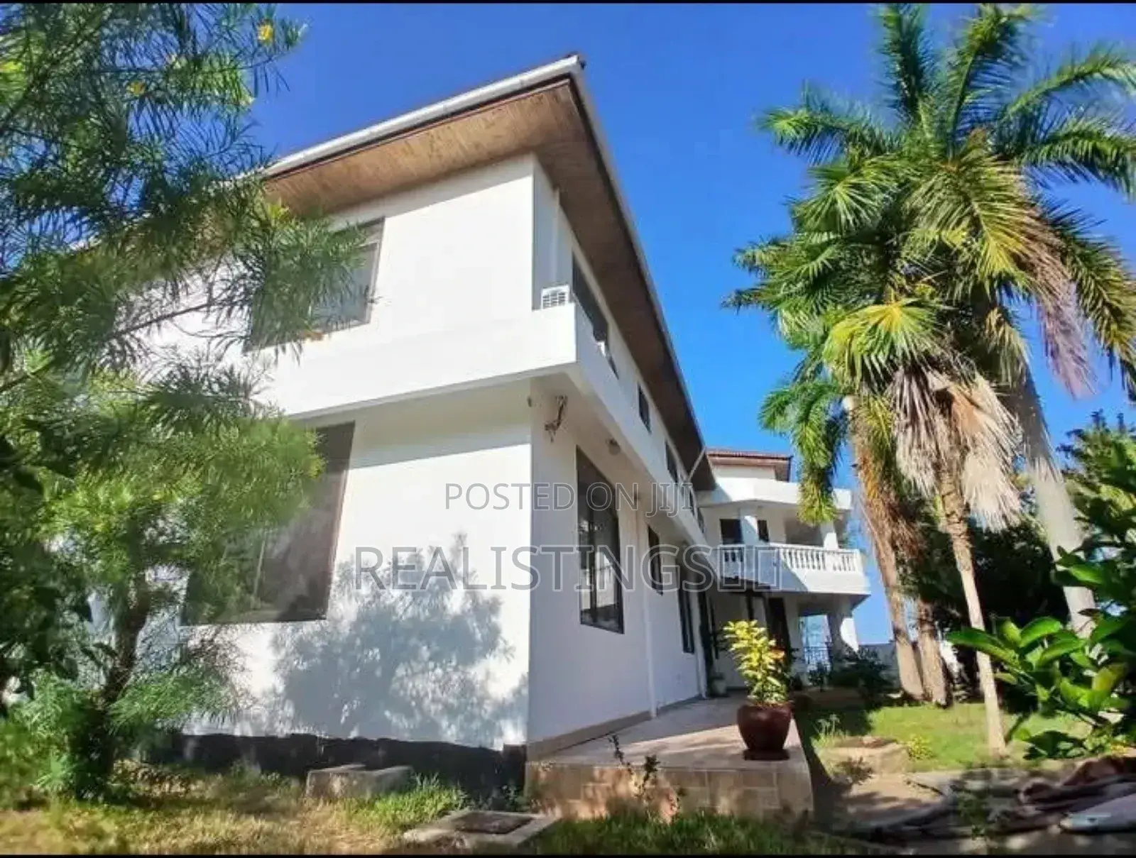 8bdrm House in Kasri Homes Realty, Mbezi Beach for sale