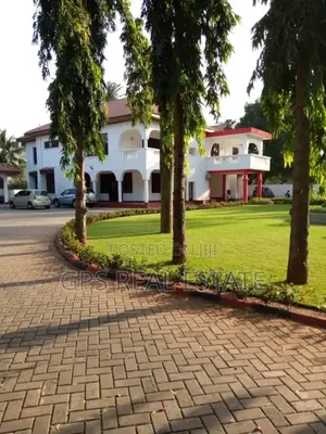 5bdrm House in Msasani Beach, Kinondoni for sale