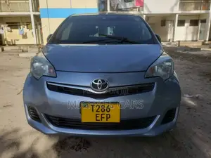 Toyota Ractis 1.3 FWD 2008 Blue
