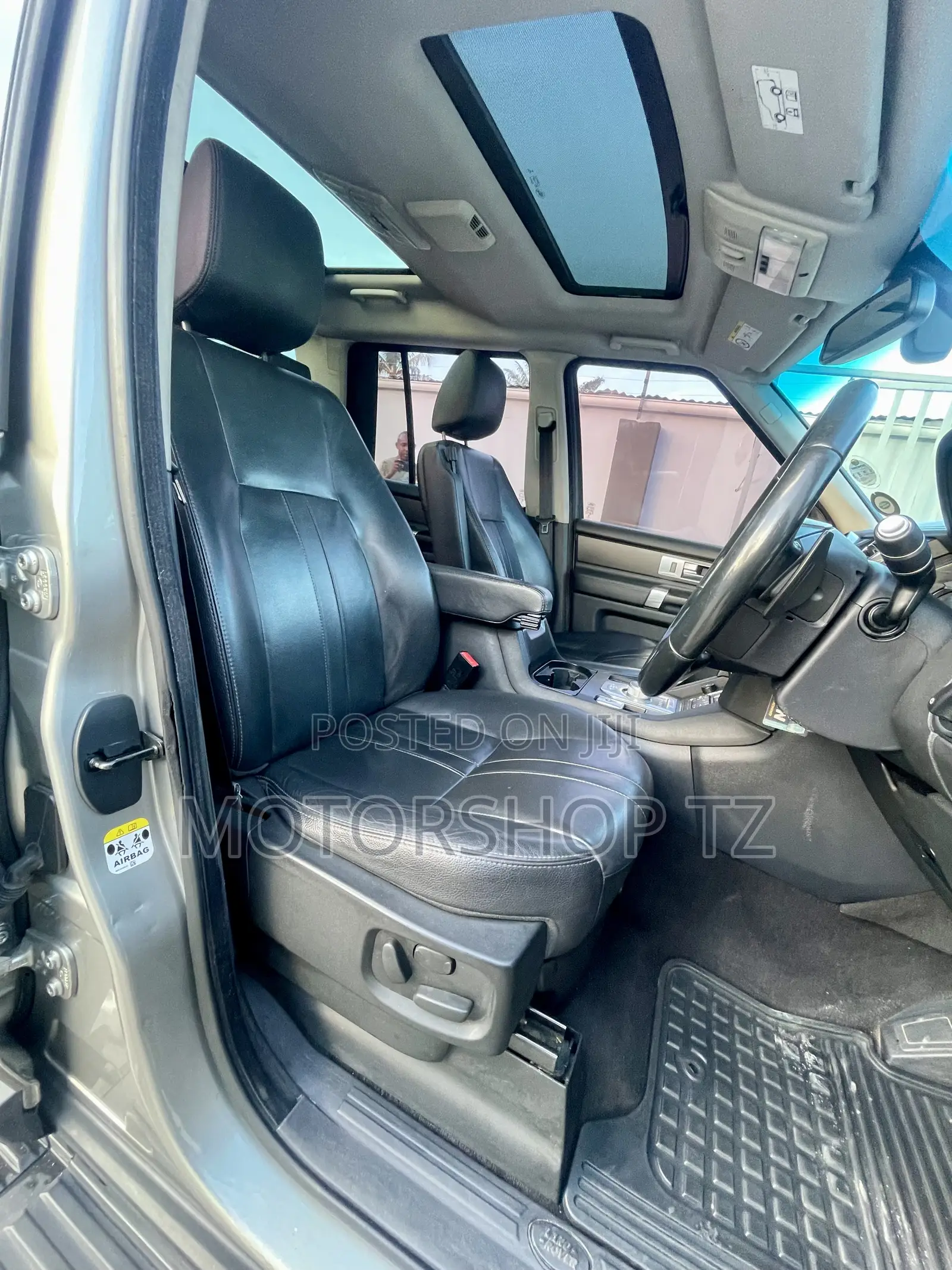 Land Rover Discovery 2016 Gray