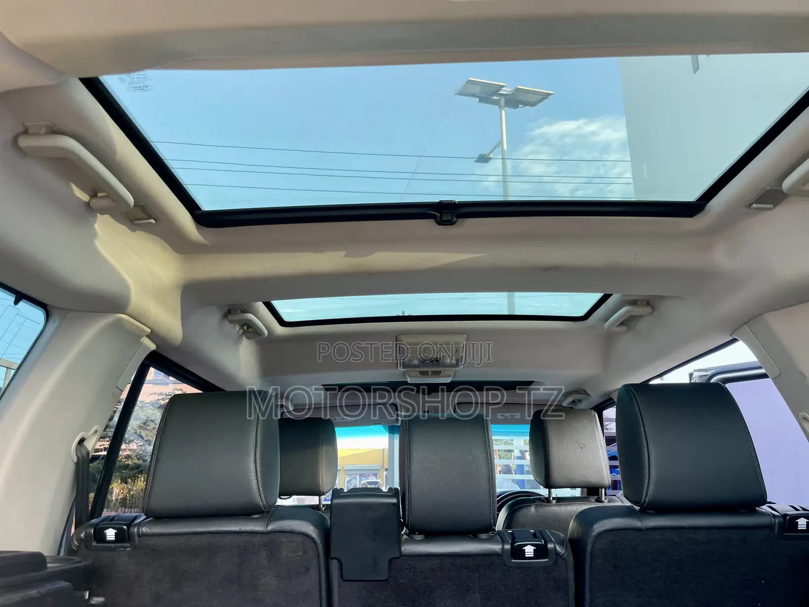 Land Rover Discovery 2016 Gray