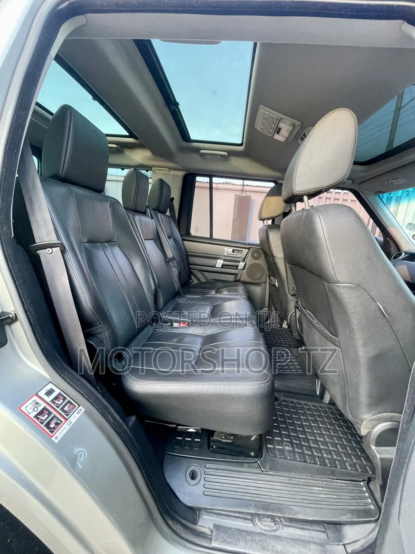 Land Rover Discovery 2016 Gray