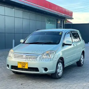 Toyota Raum 2005 Blue
