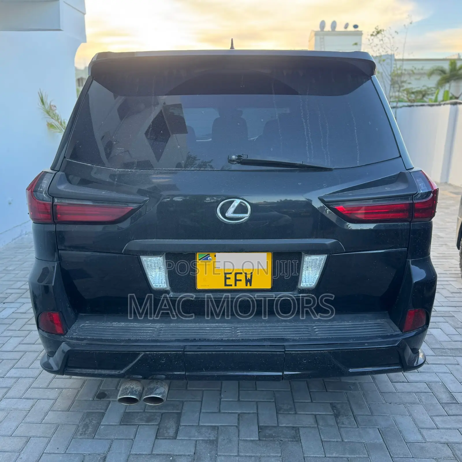 Lexus LX 570 AWD 2016 Black