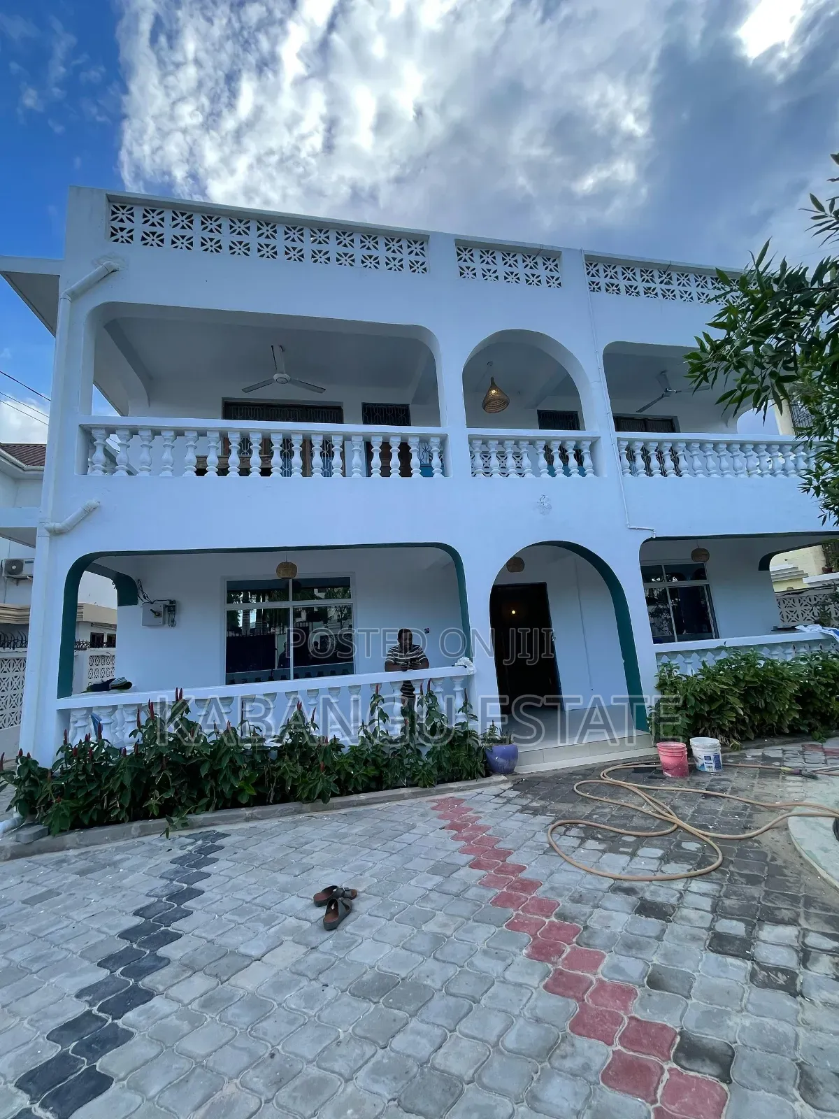 4bdrm House in Msasani Good Street for rent