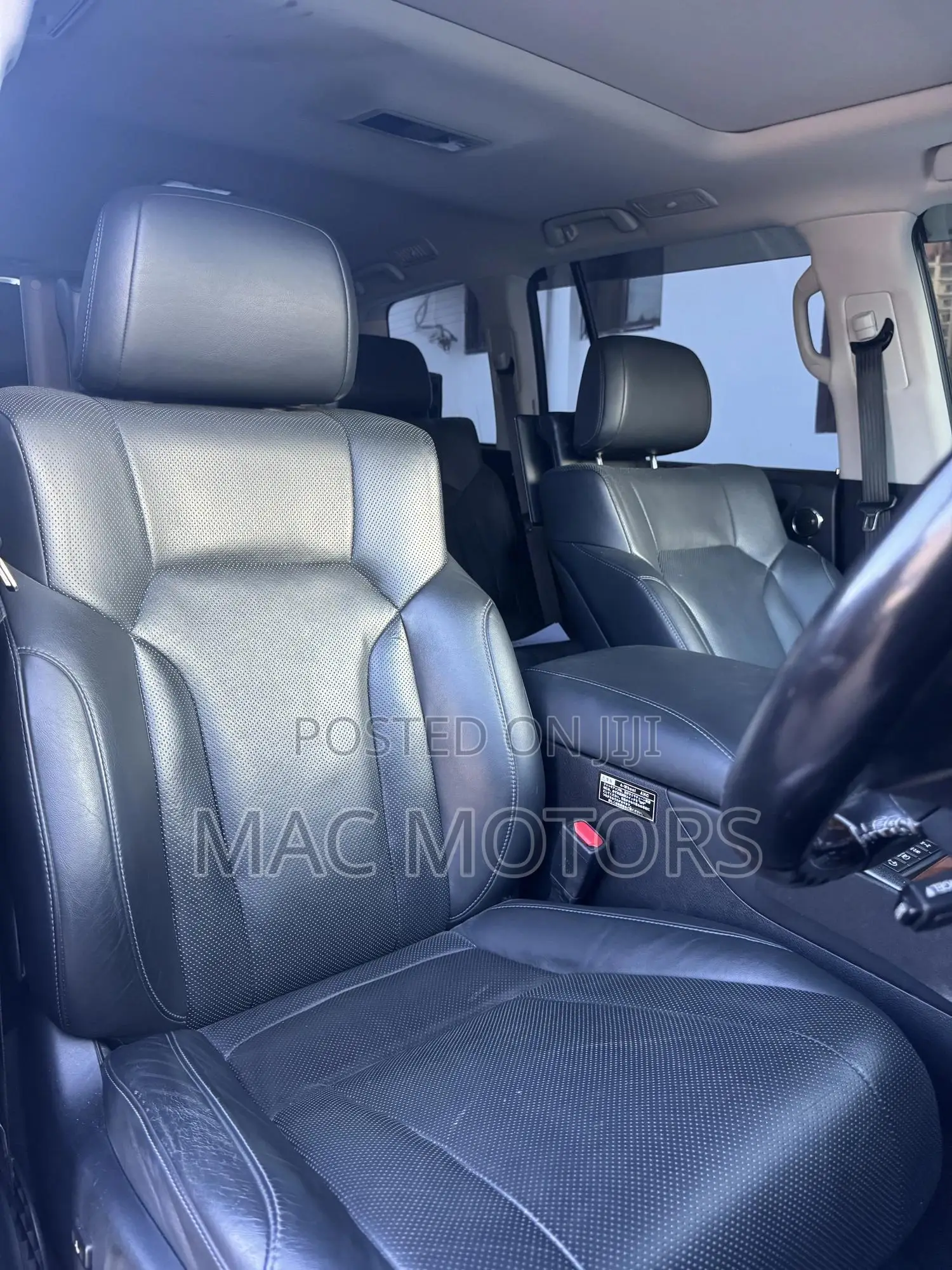 Lexus LX 570 AWD 2016 Black