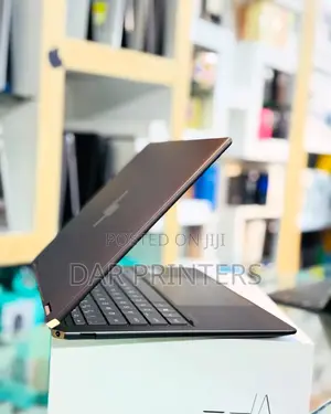 New Laptop HP Spectre 14 32GB Intel Core I7 SSD 2T