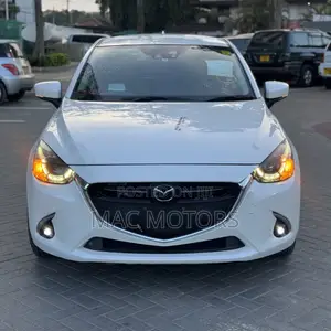 Mazda Demio 2018 White