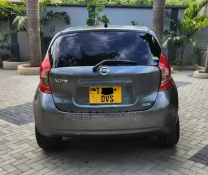 Nissan Note 1.6 Petrol 2013 Gray