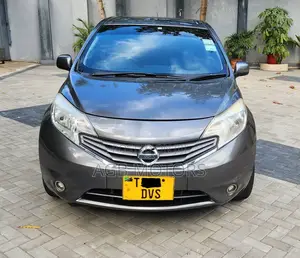 Nissan Note 1.6 Petrol 2013 Gray