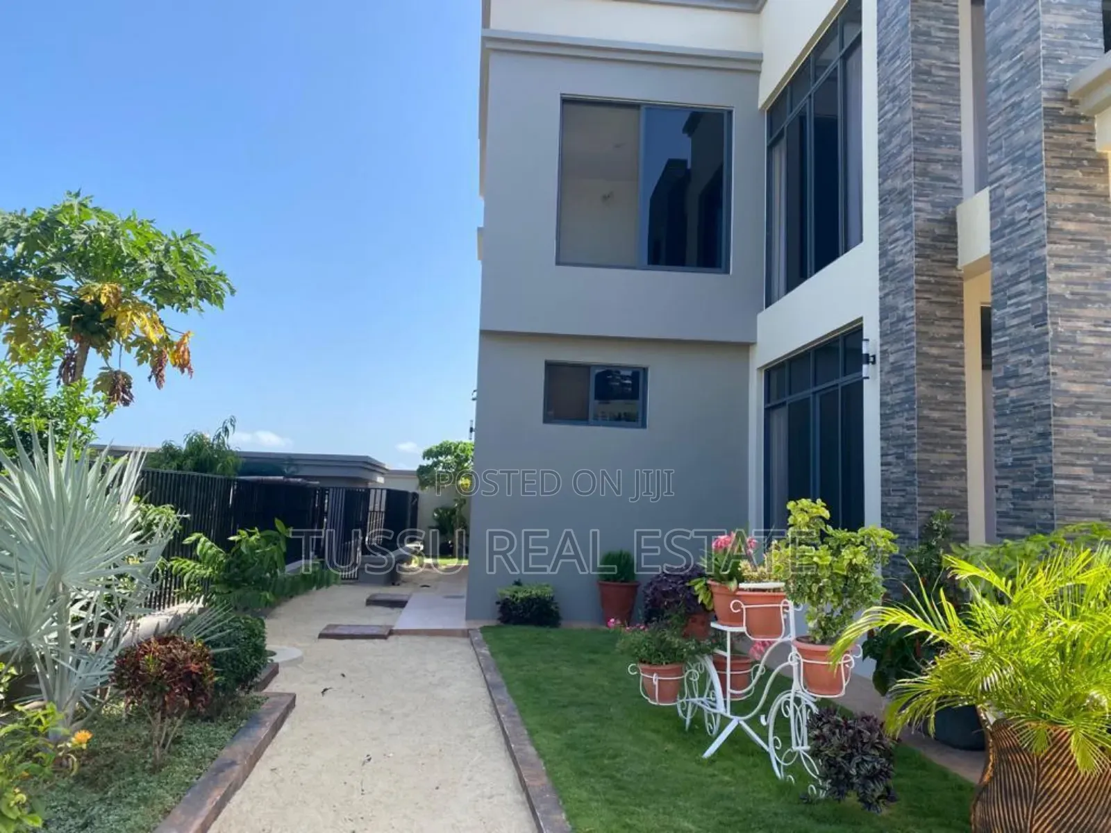 Furnished Mini Flat in Kunduch Madini, Kunduchi for sale