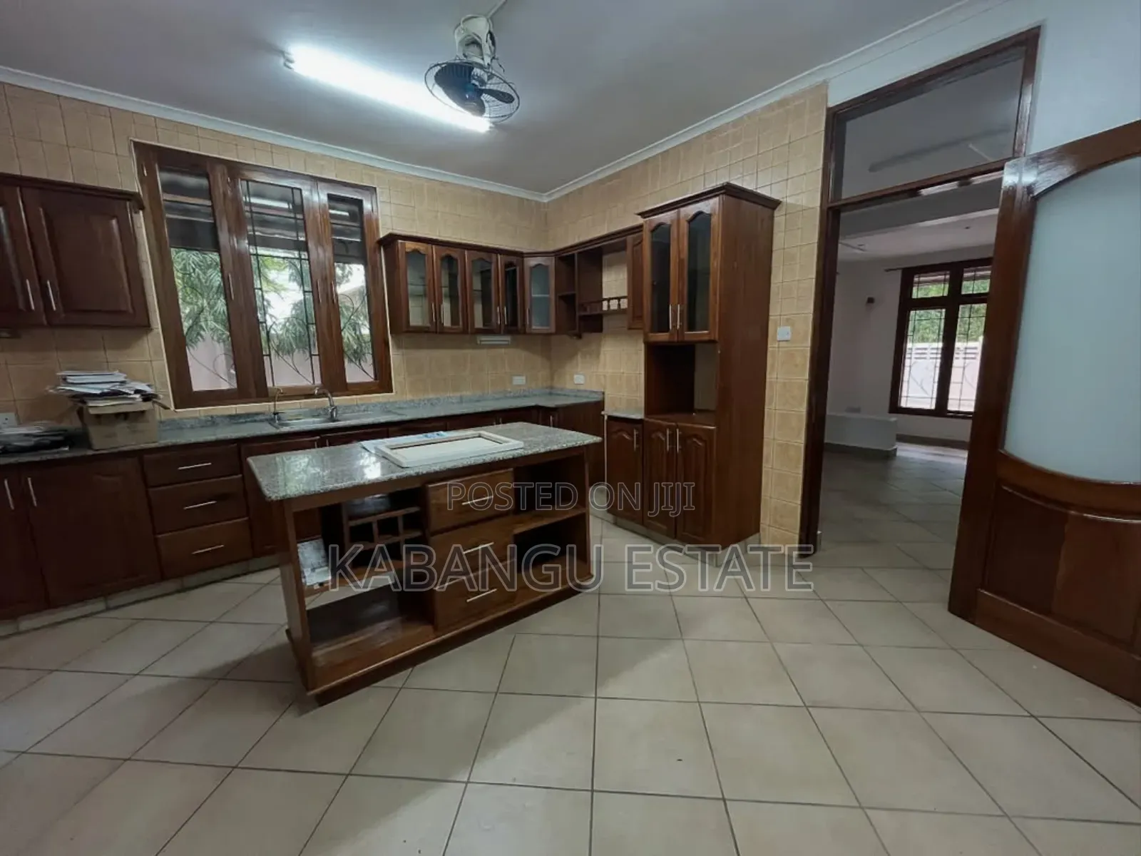 5bdrm House in Oysterbay for rent