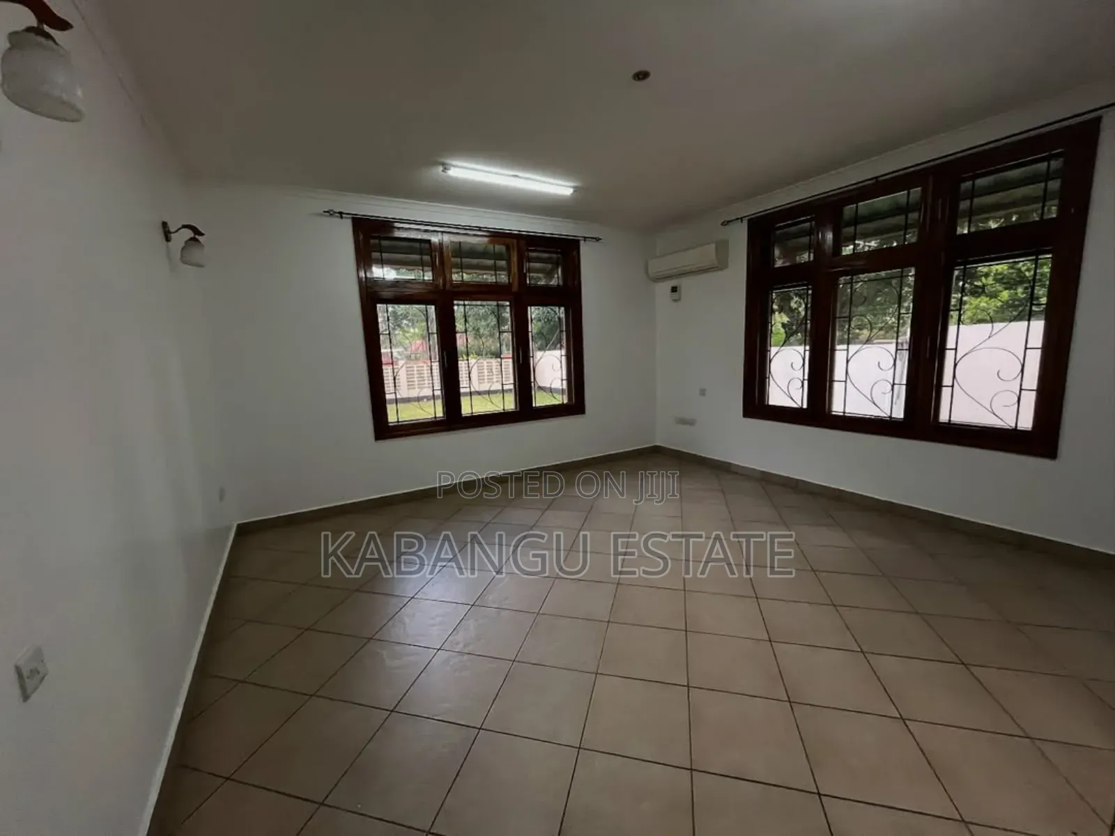 5bdrm House in Oysterbay for rent
