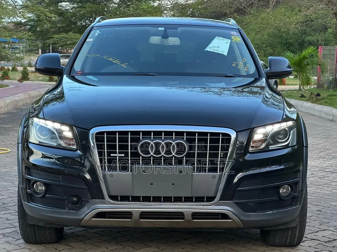 Audi Q5 2.0T Premium Quattro 2012 Black