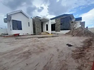 5bdrm House in Kigamboni Kibada for sale