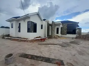 5bdrm House in Kigamboni Kibada for sale
